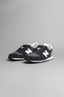 ZAPATILLAS UNISEX NEW BALANCE U420 NEGRA GRIS