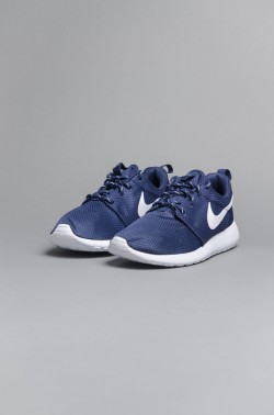 ZAPATILLA MUJER NIKE WMNS ROSHE ONE AZUL NAVY